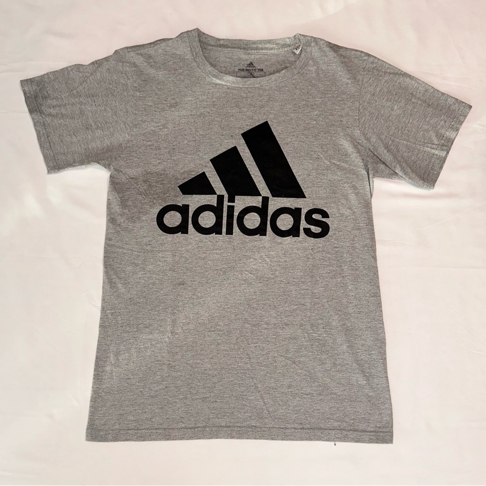 Adidas T-shirt